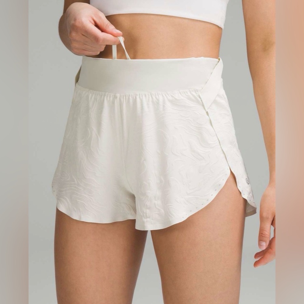 Lululemon Fast and Free High-Rise Short 2" *Airflow